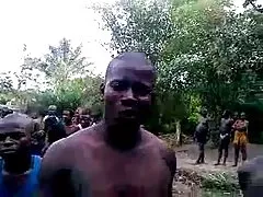 بلوند هنگام تماشای فیلم سوپر پسر آنلاین پورنو خودارضایی می کند و نمی فهمد که چگونه برادرش به داخل او می پیشد و آلت تناسلی هیجان زده اش را بیرون می اندازد ، جوجه عینک مجازی خود را بیرون می کشد تا او را با چنگ زدن و لرزیدن او لعنتی کند