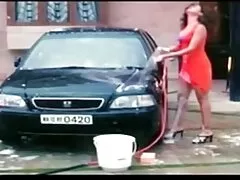 در حالی که رابطه جنسی دهانی داشت ، یک بلوند مشاعره در جوراب های راه راه یک پلاگین باسن را با یک دم اسبی در الاغ خود وارد کرد و حداقل کمی الاغ خود را قبل از اینکه با یک دیک بزرگ و ضخیم عاشقش لعنتی کند بهتر سکسپسر کرد.