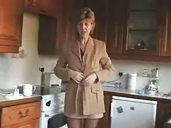 نوک سینه ناز و الاغ خوب سکسمادر دختر او می شود دو بدن به طور همزمان با لذت بردن از دو مقعد و تقدیر در الاغ و صورت