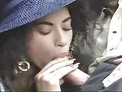 پسر سکس پسر جوان با زن مسن دوستان آبنوس را دعوت می کند تا تماشای خروس های بزرگ را لعنت کنند مادر خود را برای نامادری سیری ناپذیرش