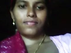 یک جوان جوان روسی با جوانان بزرگ بر روی آلت مرد با الاغ سکسپسرها چربی نشسته و جریان اسپرم را با لذت پس از مقعد مکیده