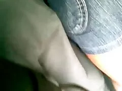 دوقلوهای بلوند بزرگ سینه به طور مداوم مکانهایی را برای برقراری رابطه جنسی با یک مرد خال کوبی تغییر می دهند ، و روزی به او اعتراف می کنند و پیشنهاد می دهند یک عیاشی را ترتیب دهند که نمی توانند از آن امتناع فلم سکس پسر کنند.