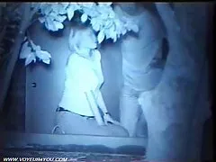 بلوند زرق و برق دار با فیلم سوپر پسر مشاغل زیبا و الاغ جلسه عکس را به باند داغ باند با تقدیر داخل تبدیل می کند