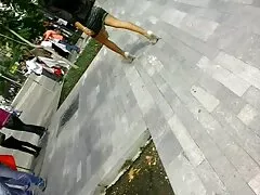 یکی از دوستان در خانه نبود ، اما مادر بالغ او به مرد پیشنهاد داد زمان را بکشد و او کاملاً نفهمید که قصدش را دارد ، اما عوضی توقع آن را نداشت ، بنابراین آلت تناسلی خود را گرفت سکس همجنس بازی پسرها و شروع به مکیدن داغ کرد و سپس یک مادر سست